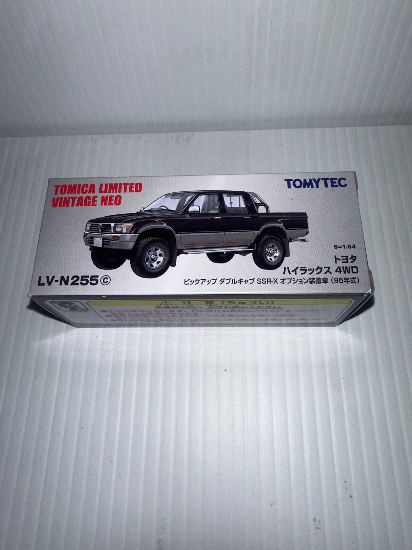 Tomica Limited Vintage Neo LV-N255 Toyota HILUX 4WD pickup