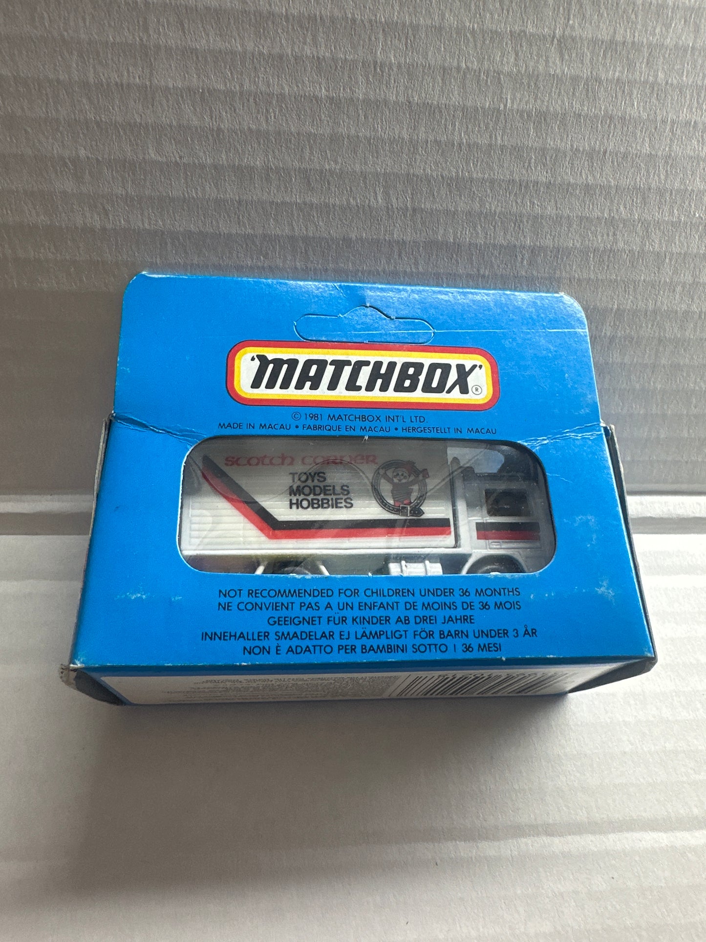 Matchbox MB20 Volvo container LKW scotch corner original box