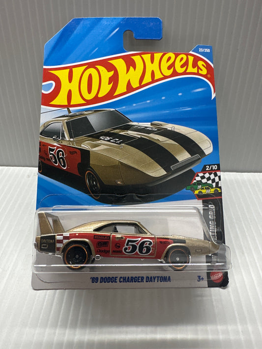Hot Wheels 2026 Case A '69 DODGE CHARGER Daytona