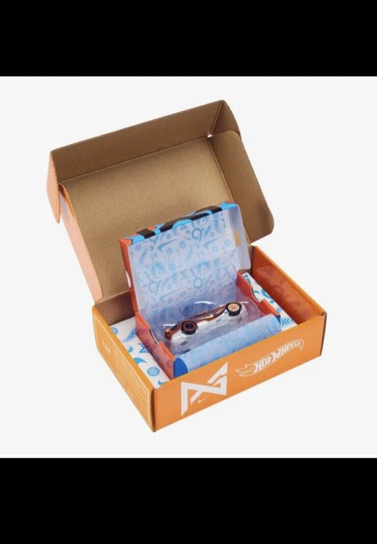 Mattel Hot Wheels 2022 Paul George X Nike X NBA Nike Circle Tracker