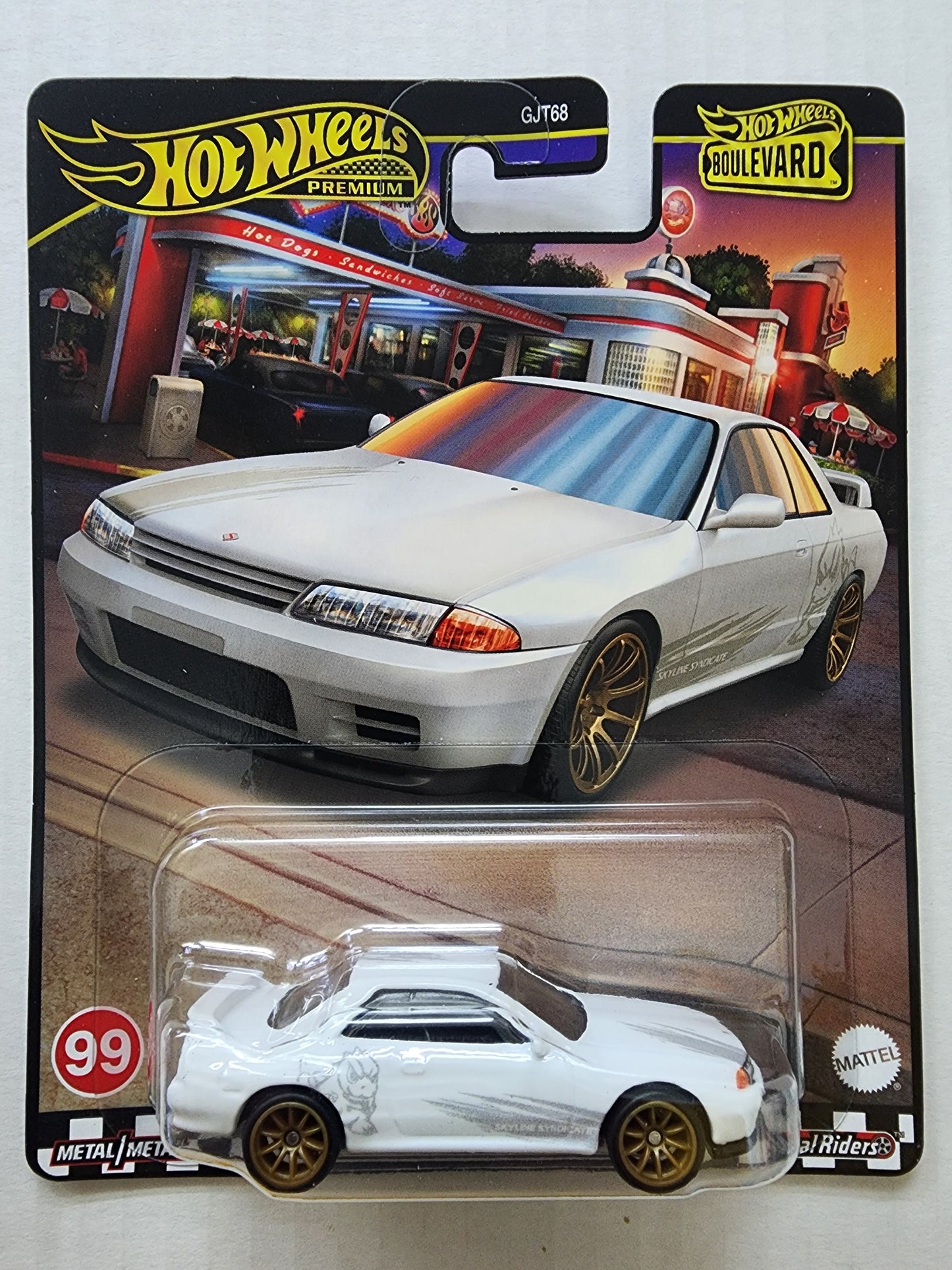 Hot wheels Premium Boulevard #99 Nissan Skyline Gtr R32 Bnr32 White