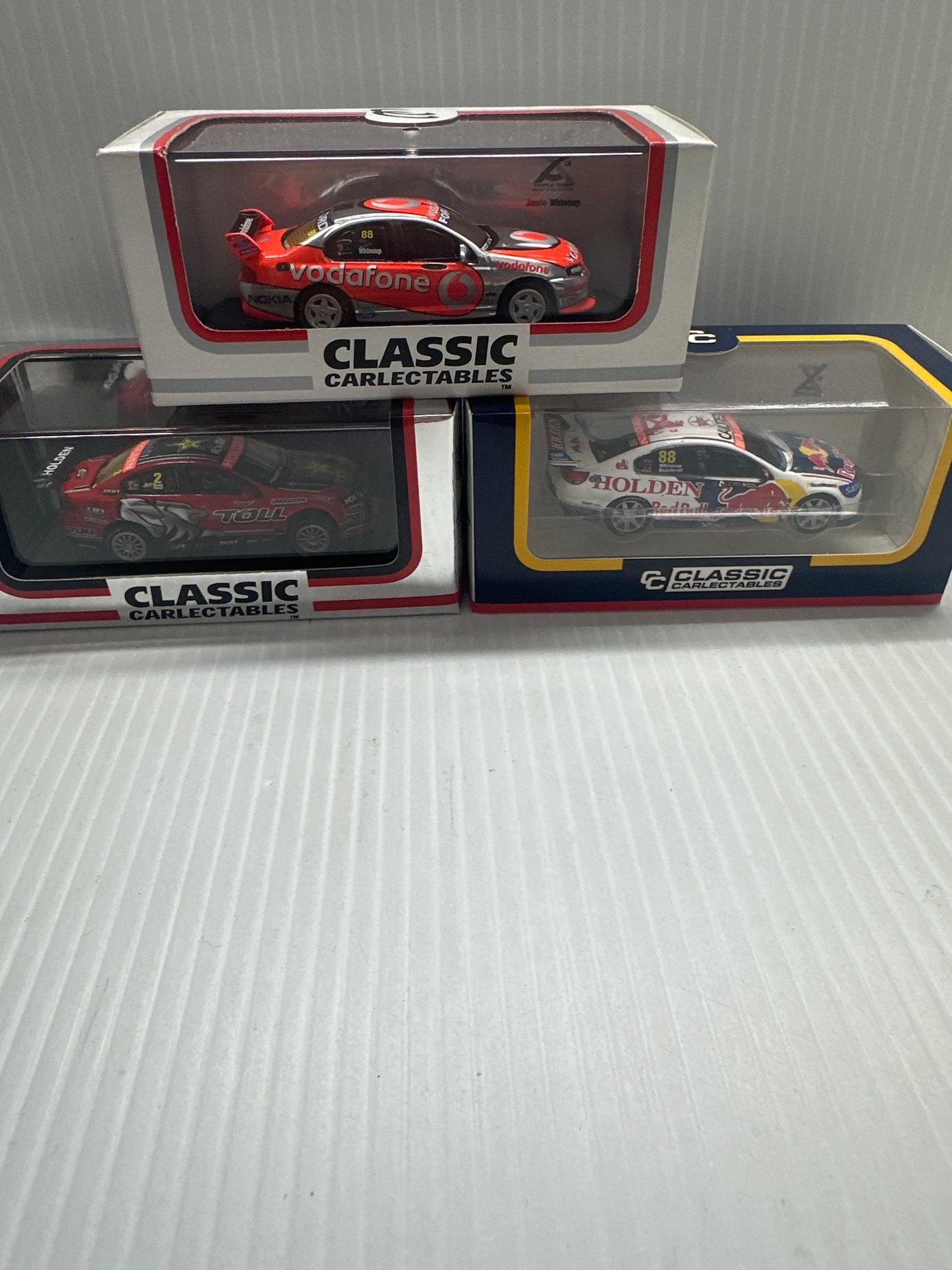 Classic carlectables/Biante minicars Holden/Ford 1.64