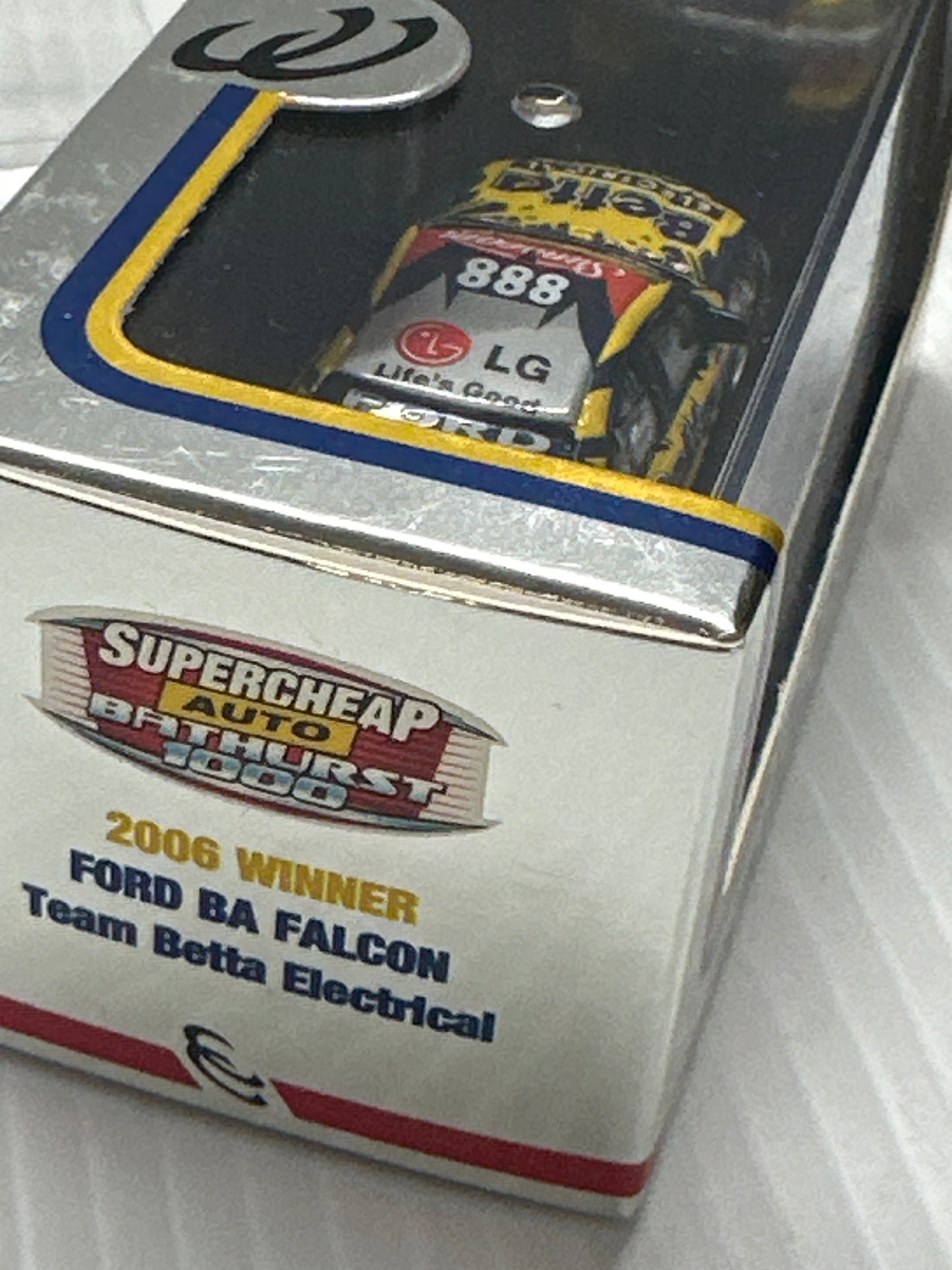 1:64 2006 TEAM BETTA ELECTRICAL -- #888 BETTA ELECTRICAL -- FORD BA FALCON -- CLASSIC CARLECTABLES