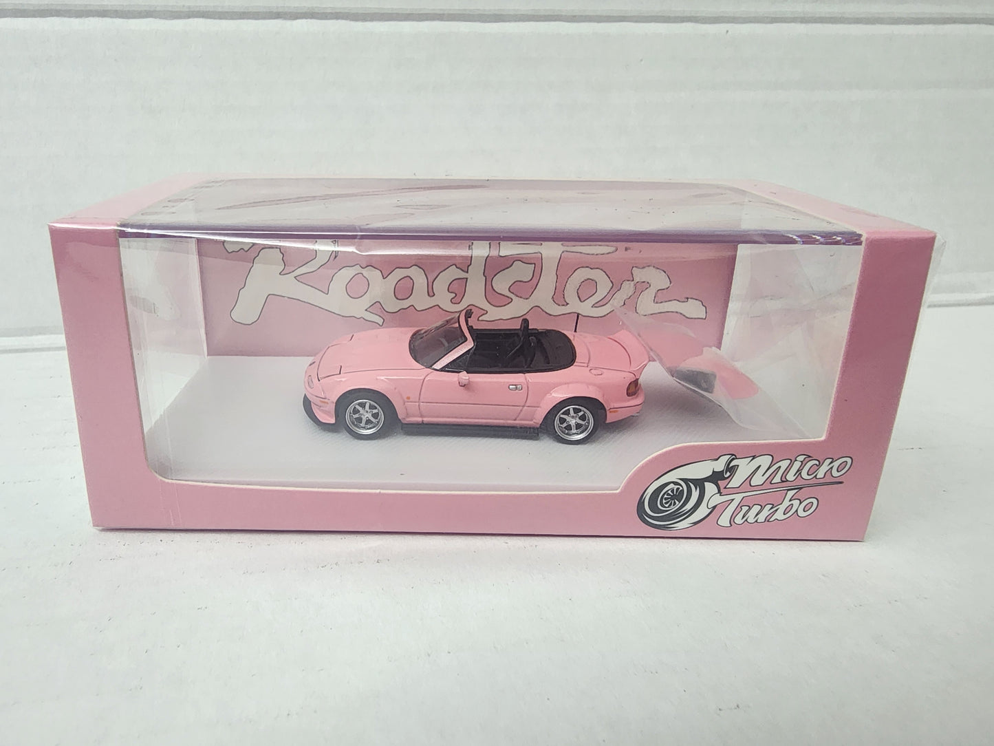 Micro turbo 1/64 1990 Mazda Mx5 Na Pandem Pink