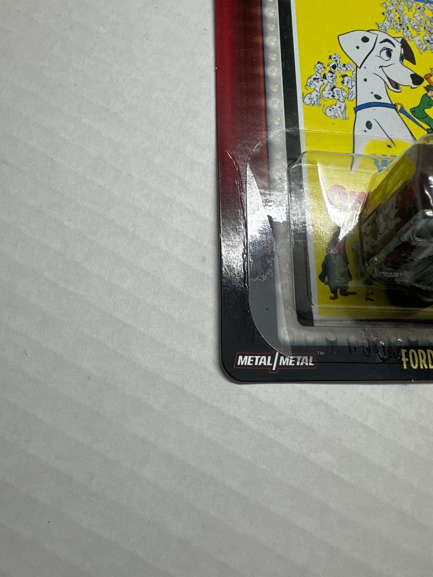 Hot Wheels Disney 101 Dalmatians Ford Transit Supervan