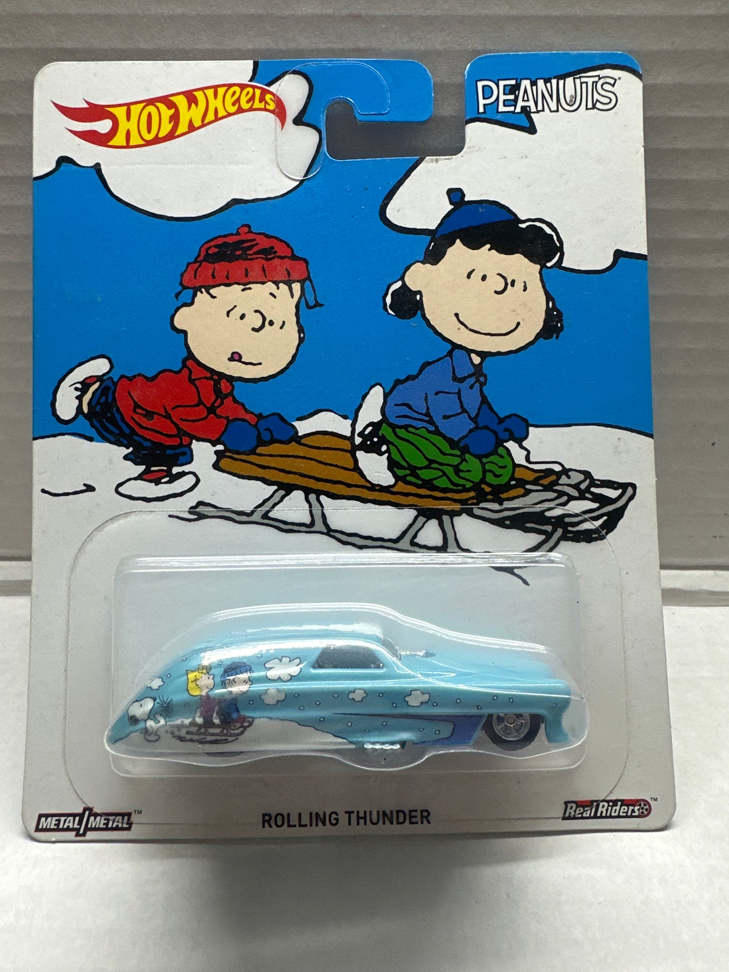 Hot Wheels Peanuts Rolling Thunder Car 2016 Collectible Christmas Series