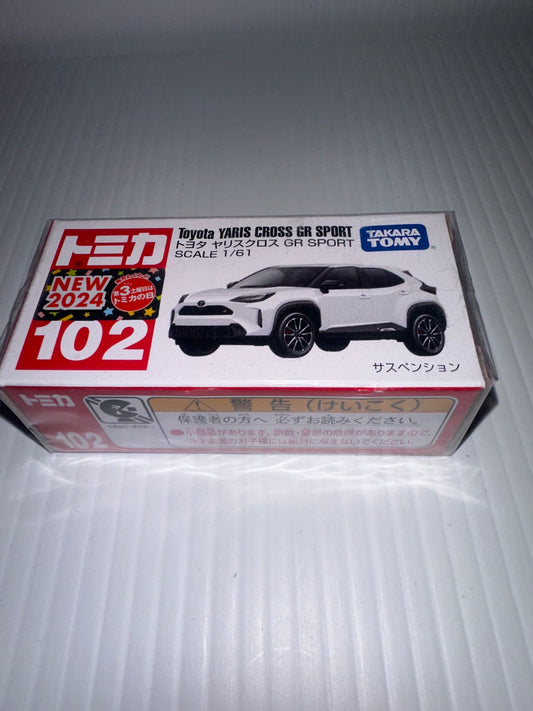 Tomica Takara Tomy Toyota Yaris Cross GR sport 1.61 no102