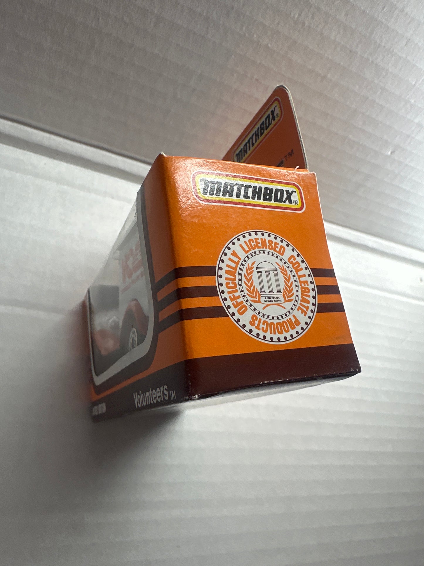 Matchbox White Rose Collectibles SF38 Model A Van "Tennessee Vols original box great condition