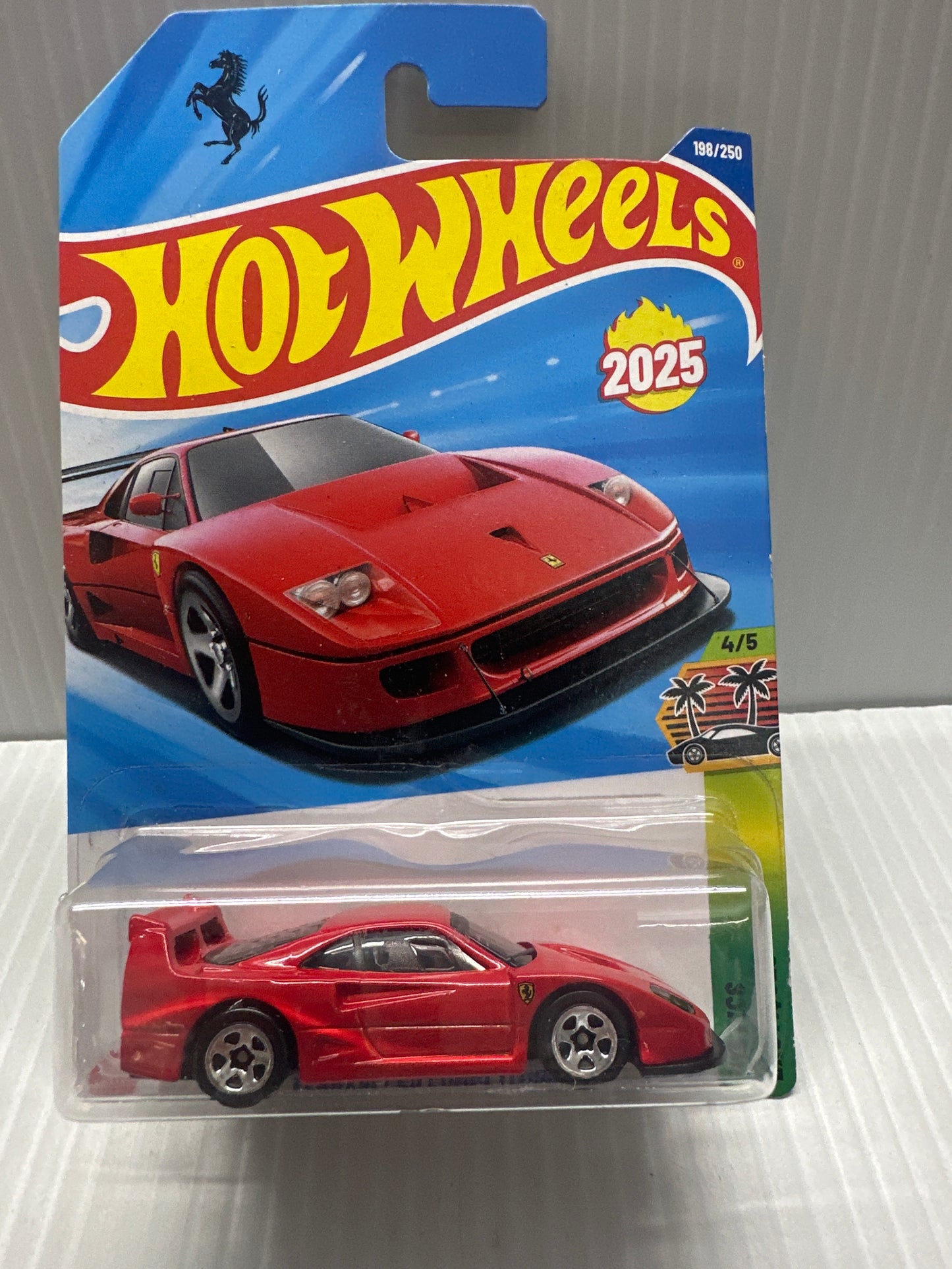 Hot Wheels Ferrari F40 COMPETIZIONE 2025 Exotics Exotiques