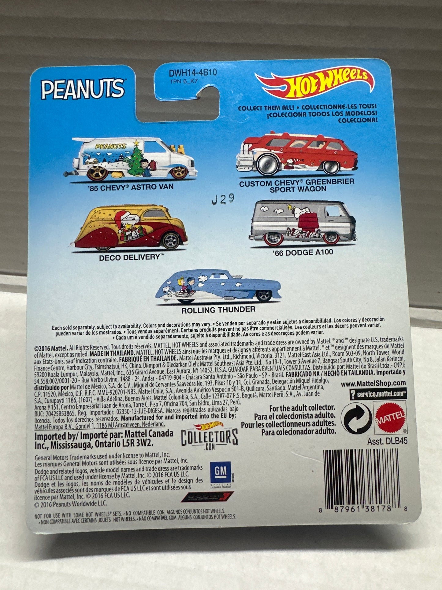 Hot wheels HW Peanuts Custom Chevy Greenbrier Sport Wagon Red