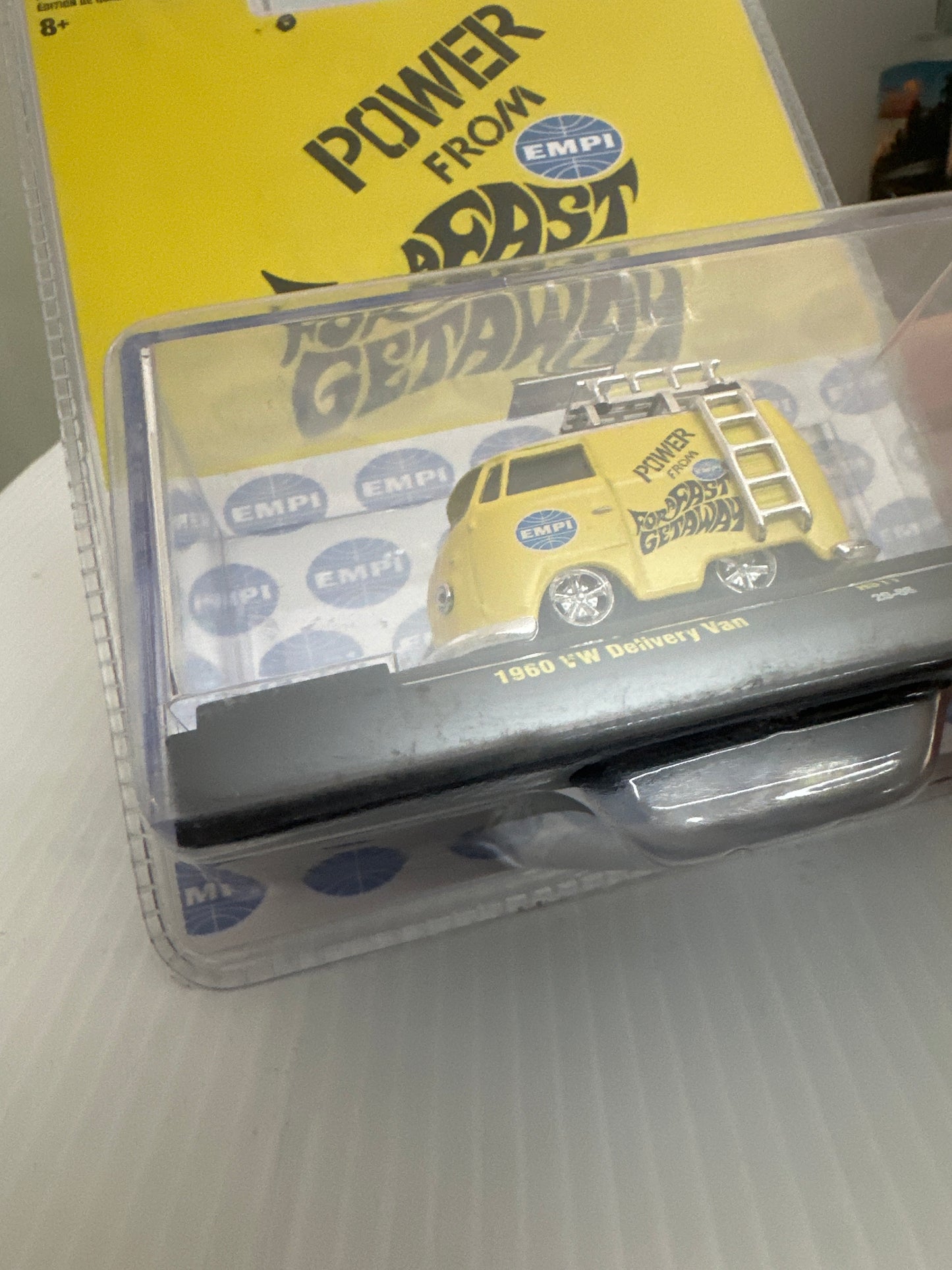 M2 Machines HS11 20-88 Power EMPI Fast Getaway 1960 VW Delivery Van