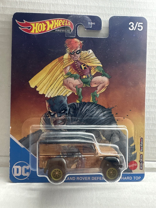 HOT WHEELS PREMIUM DC COMICS BATMAN & ROBIN LAND ROVER DEFENDER 110 3/5
