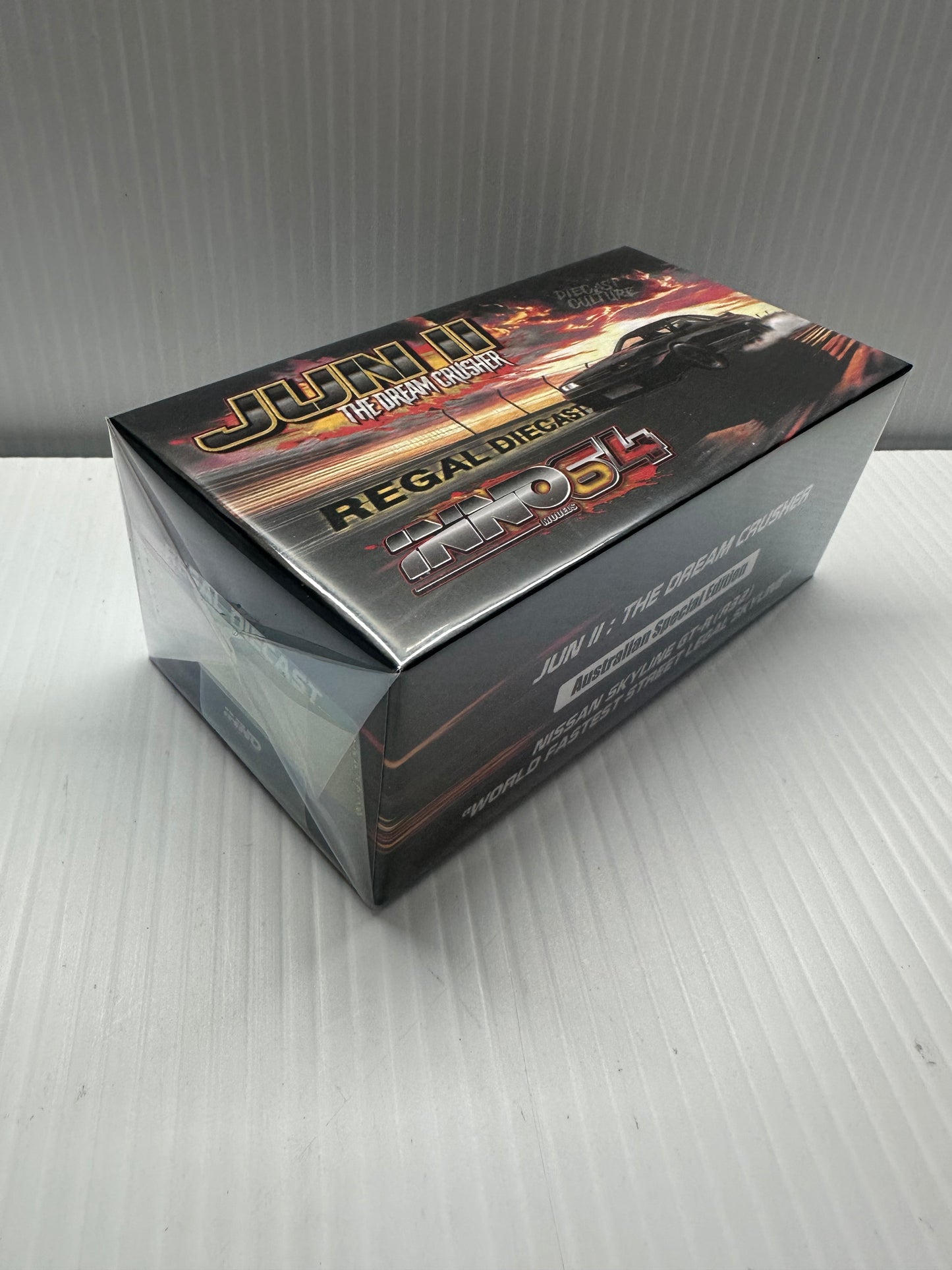 Inno64 model JUN II The Dream Crusher" Nissan Skyline GT-R R32