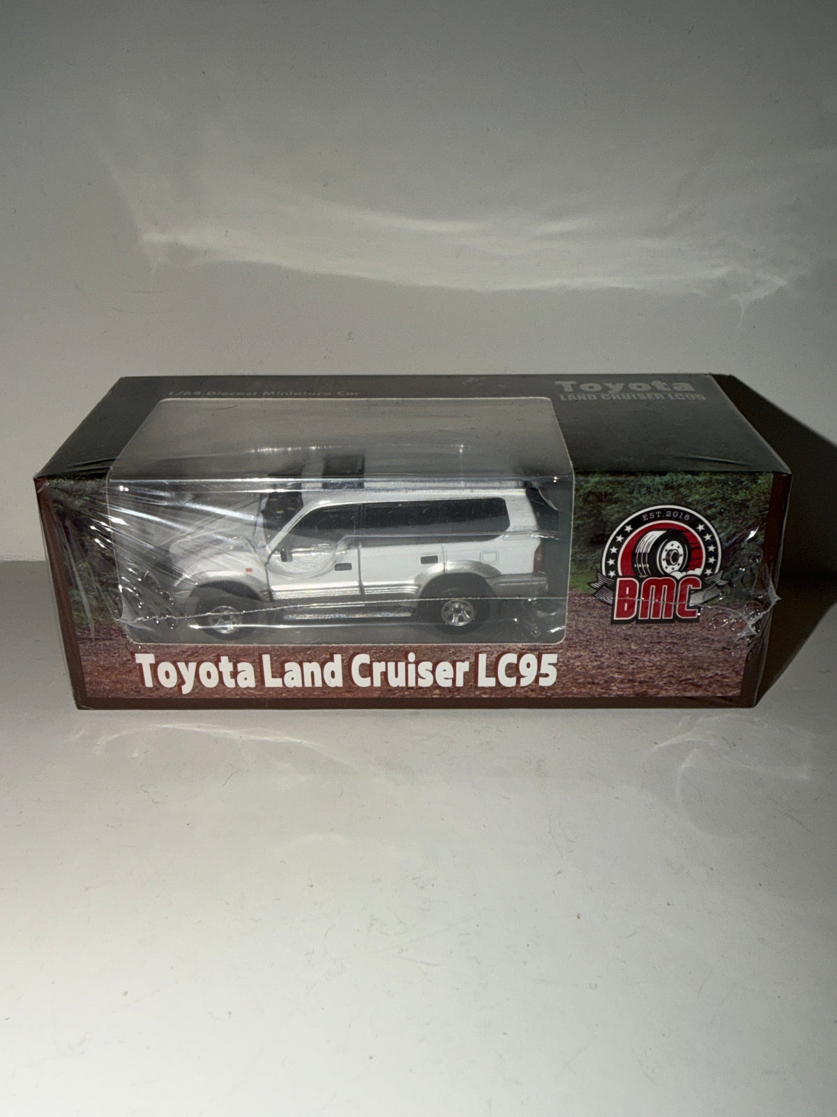 BM Creations Toyota Land Cruiser LC95 - White - LHD 1:64