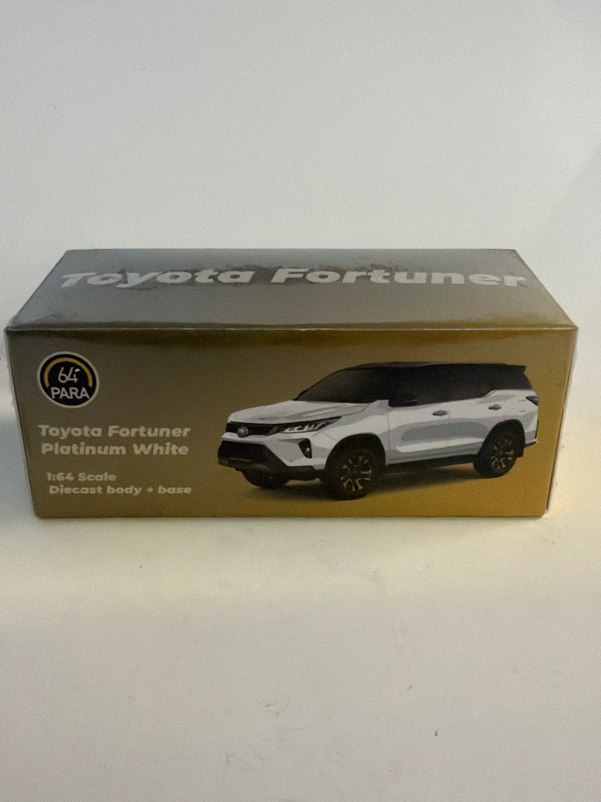 64 Para white Toyota Fortuner Platinum White 1.64 2024 special projects 1