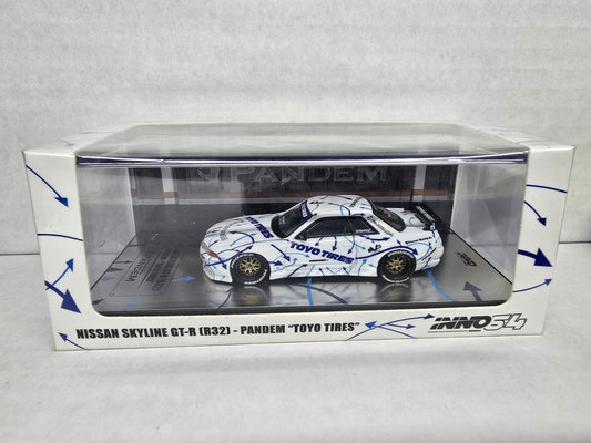 Inno64 
Nissan Skyline GT-R R32 
Pandem 
Toyo Tires