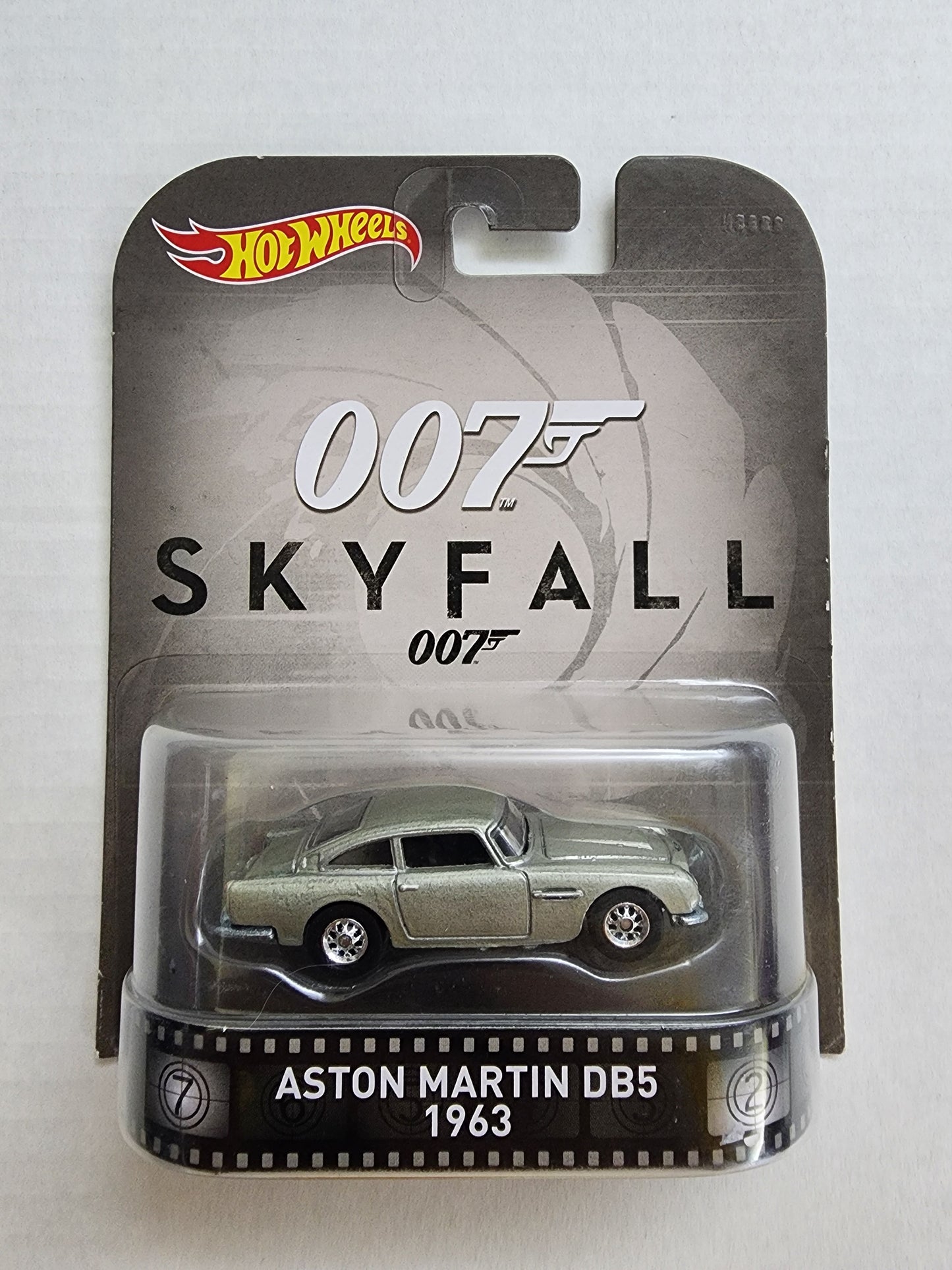 Hot wheels Premium Replica Entertainment 007 Skyfall 2015 Ashton Martin Db5 1963