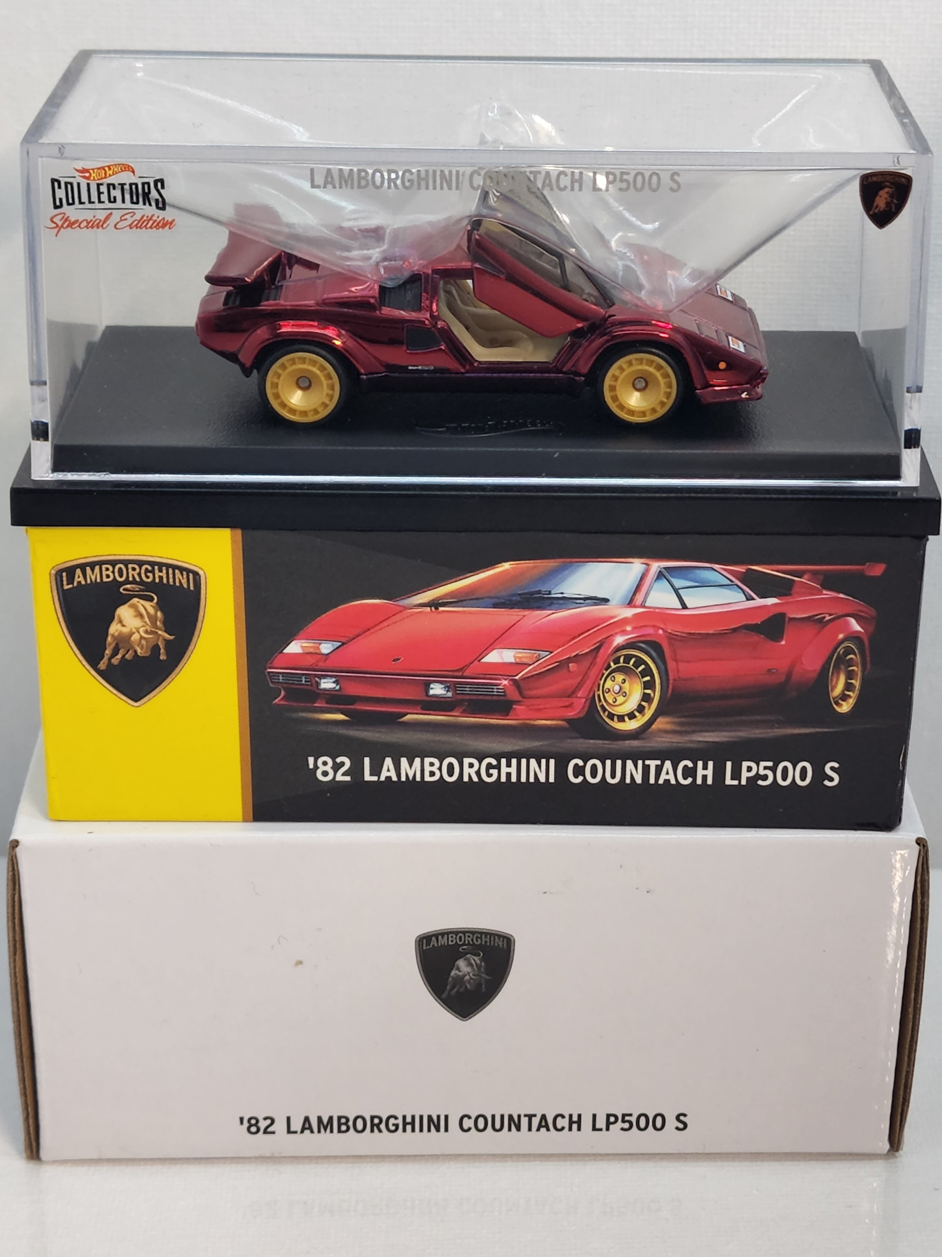 Hot Wheels RLC '82 Lamborghini Countach outlet LP500 S Red