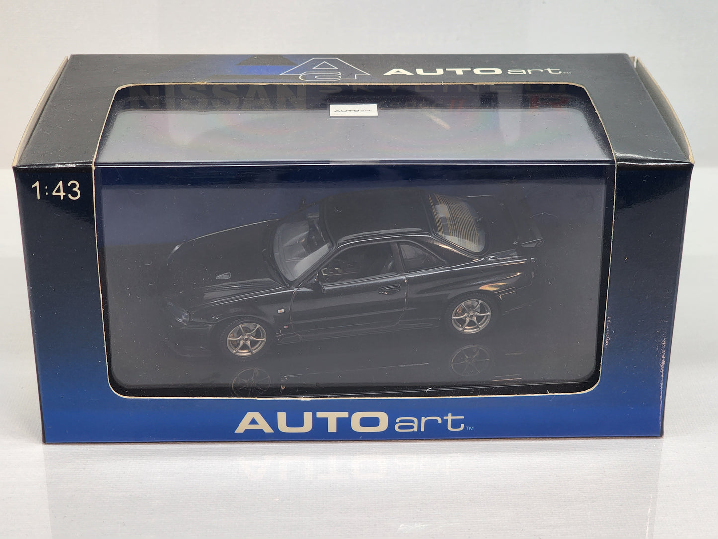 AutoArt 1999 Nissan Skyline r34 Gtr bnr34 jet black 1/43