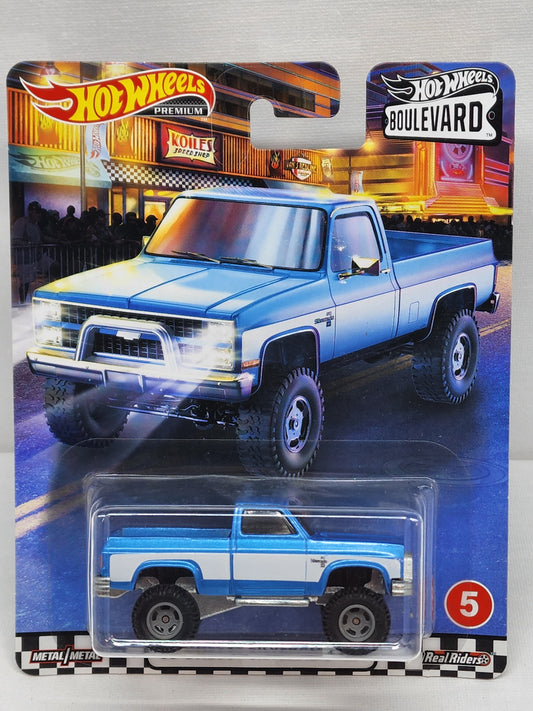 Hot wheels Boulevards 83 Chevy Silverado 4x4