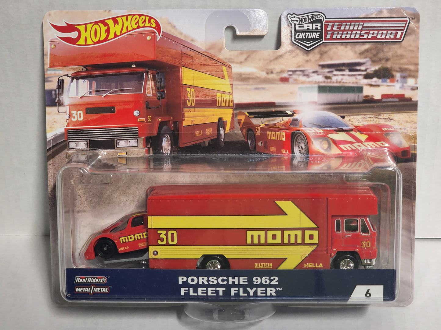 Hot Wheels Team Transporter No.6 Momo Porsche 962 Fleet Flyer