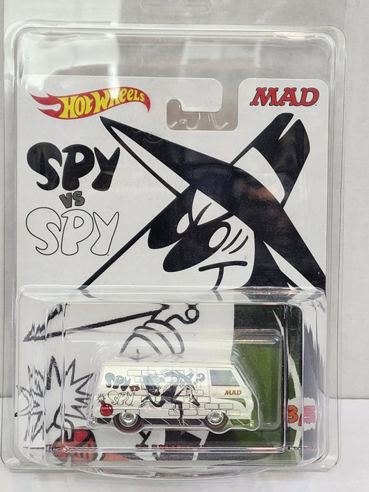 Hot wheels 

Premium 

Pop culture 

2017 Mad collaboration

Spy Vs Spy

No.3