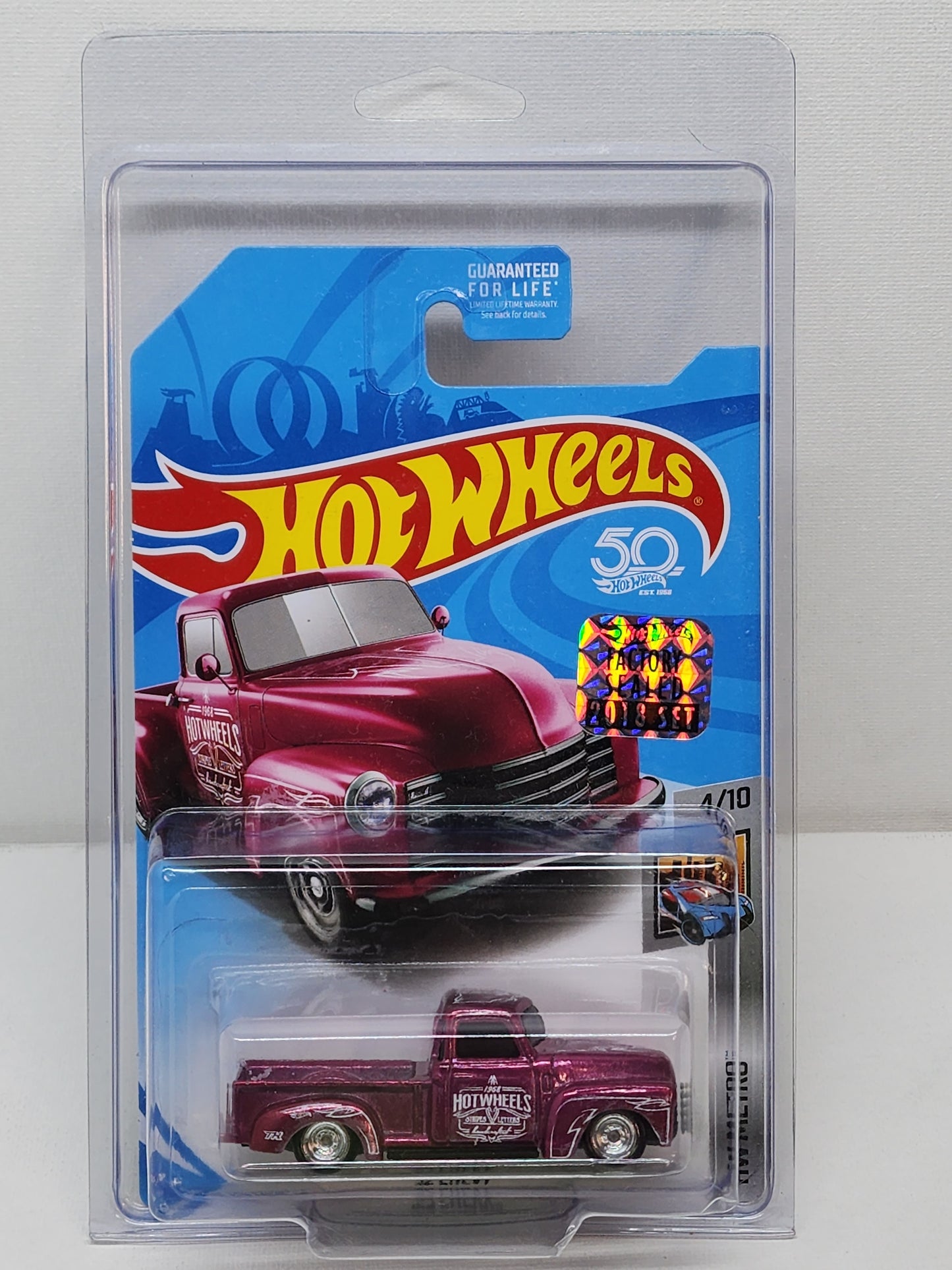 Hot wheels 

52 Chevy pick up

2018 factory sealed 

Super treasure hunt 
 