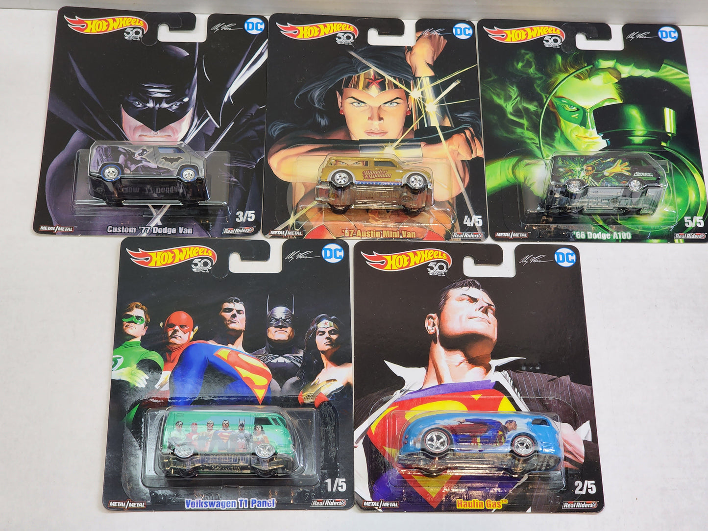 Hot wheels 

Premium 

Pop culture 

Dc Comics 

Complete set of 5